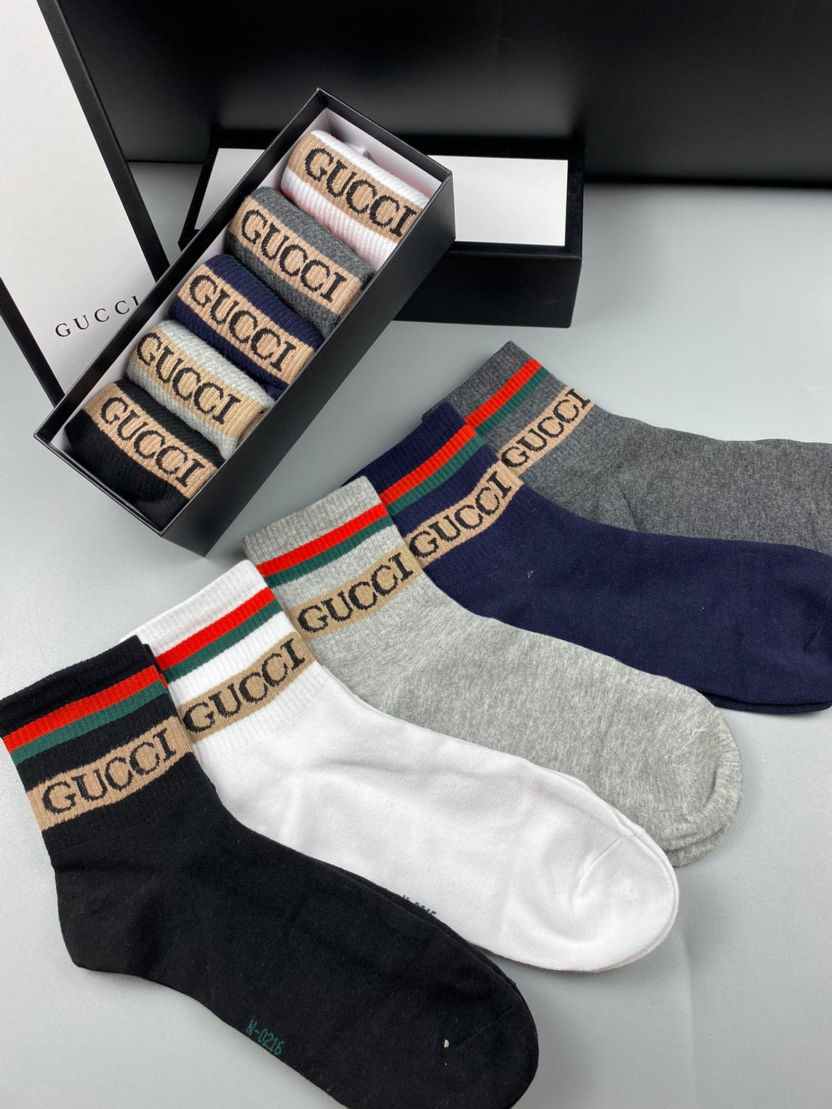 Gucci Men’s Essentials 5-Pack - Image 1